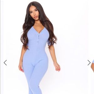 Fashion nova jumpsuit